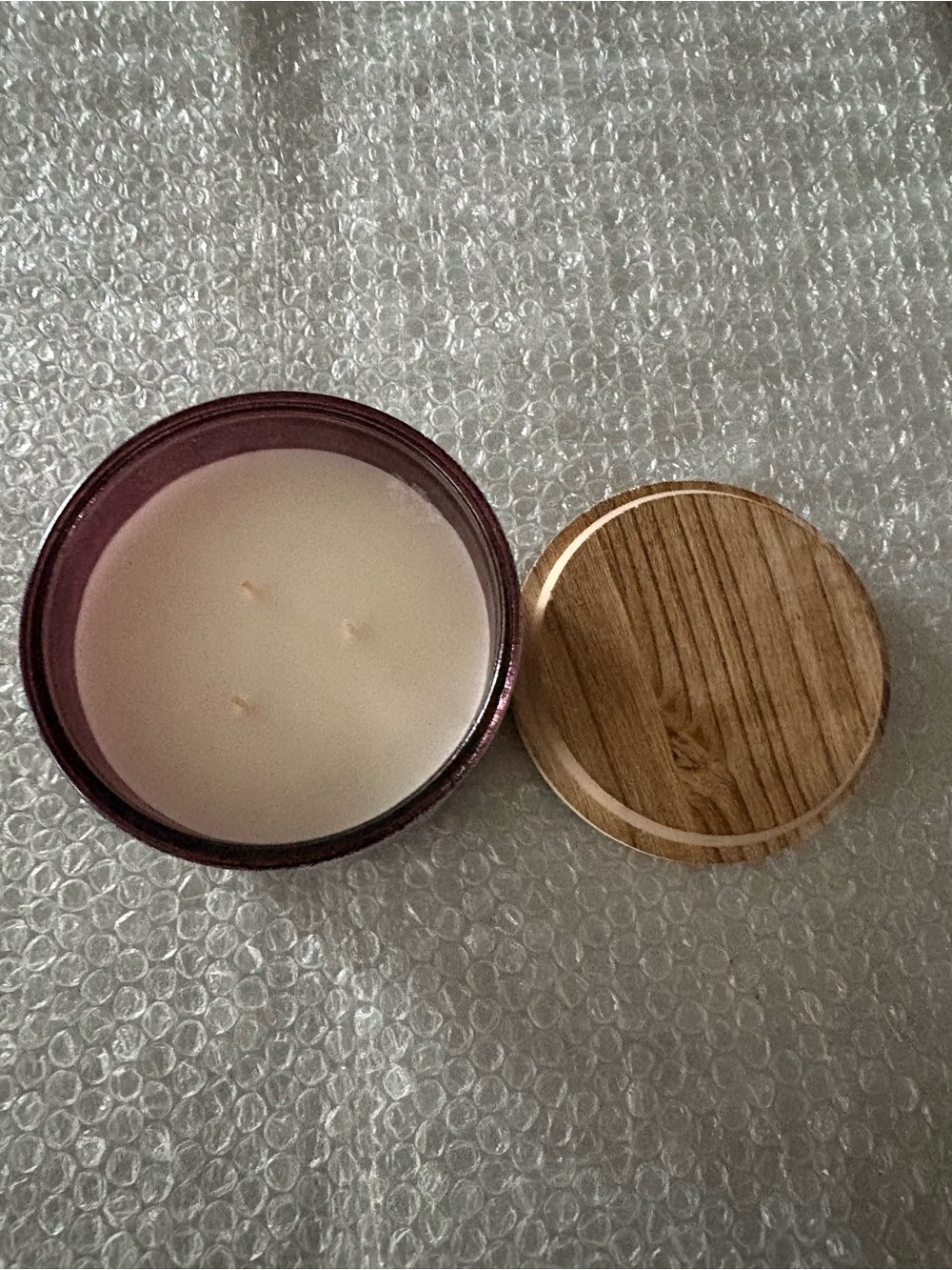 Ashland 3-wick scented candle - Christmas / sugar plums